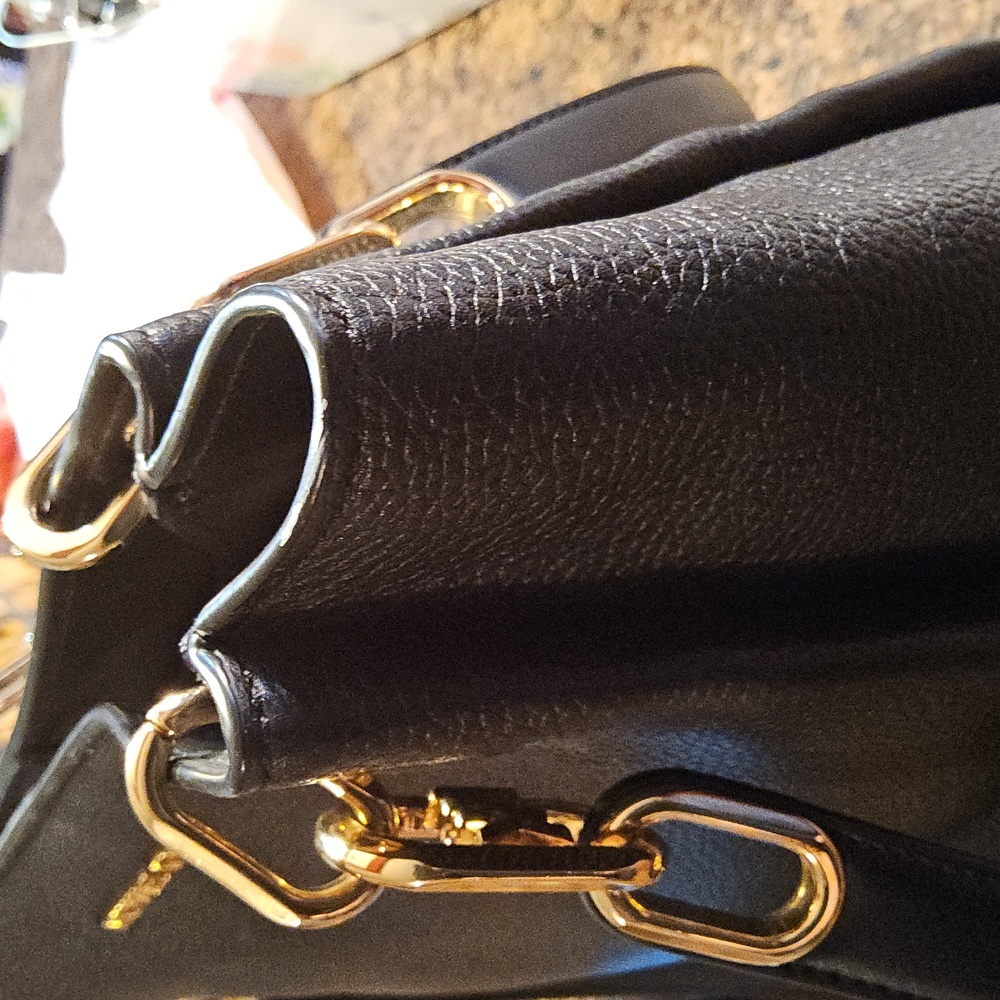 michael kors purse - Picture 11 of 11